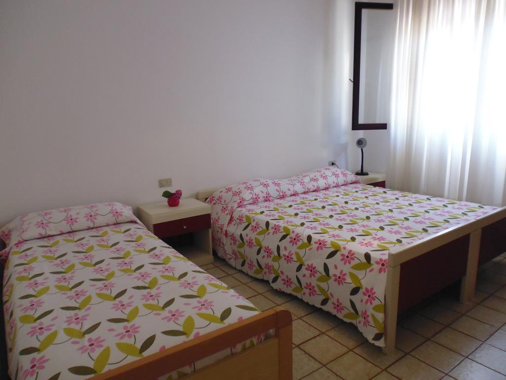 Residence Bagni Miramare Jesolo Chambre photo